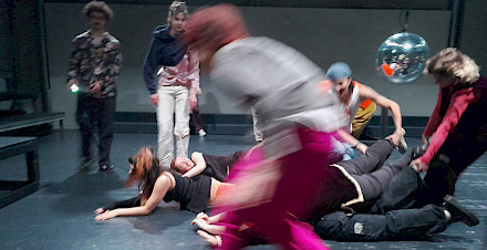 Youth clubs - theatre by and with the youth