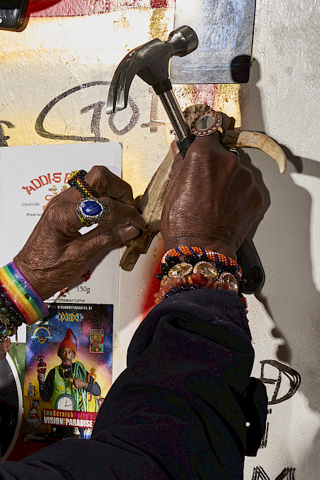 Lee+Scratch+Perry+in+his+Blue+Ark+Studio%2c+Einsiedeln%2c+2019%2c+Photos%3a+Marc+Asekhame