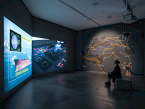 Ursula+Biemann%2c+Black+Sea+Files%2c+2005.+Sammlung+Migros+Museum+f%c3%bcr+Gegenwartskunst.+Ausstellungsansicht+Disobedience+Archive+(Canopy+for+Broken+Time)%2c+Migros+Museum+f%c3%bcr+Gegenwartskunst%2c+2026.+Foto%3a+Studio+Stucky.