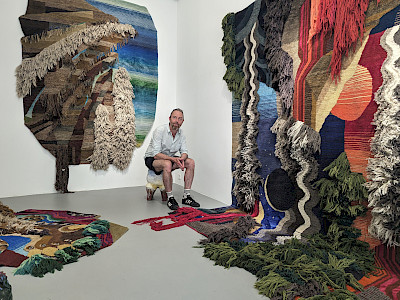 Christoph+Hefti%2c+Lost+And+Found%2c+Volcano%2c+Animal+Foot%2c+Ausgestellt+In+Der+Galerie+Peter+Kilchmann%2c+Paris%2c+2023+%c2%a9+Gregory+Georgescu