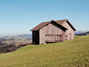Keyvisual der Ausstellung «Wir und der Krieg». Foto (Ausschnitt): Christian Schwager, Infanteriebunker Ratenpass
