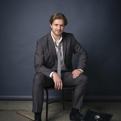 Gregor Stäheli – Out Of Office