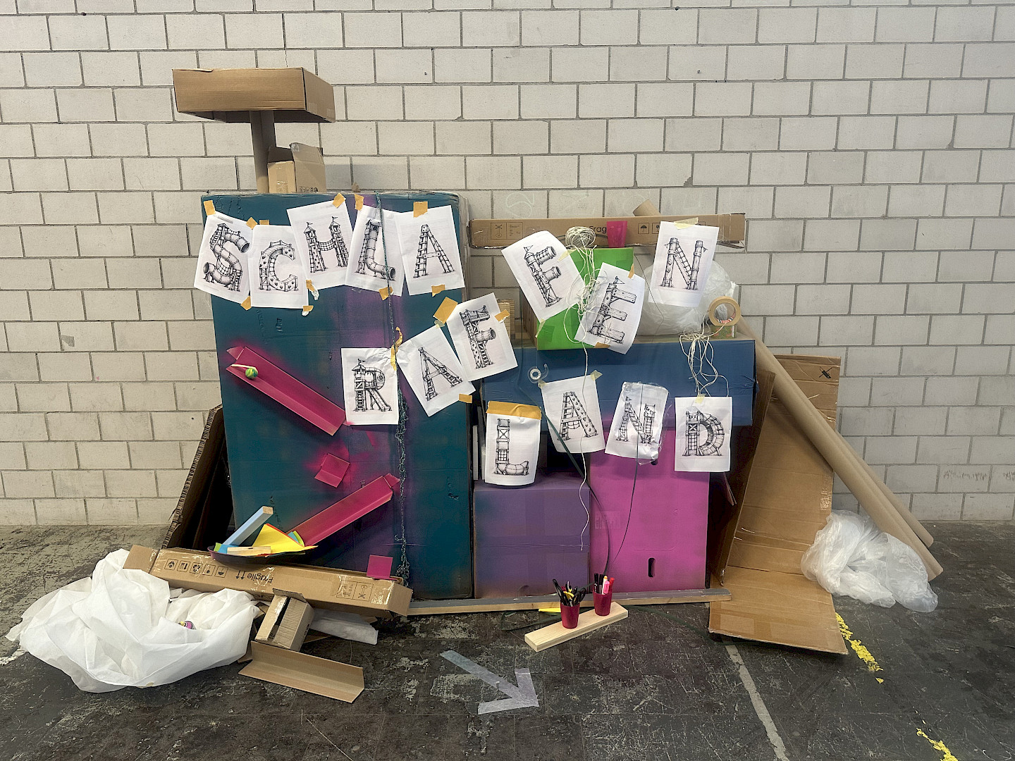 ZW-FESTIVAL: THE LAND OF MILK AND HONEY